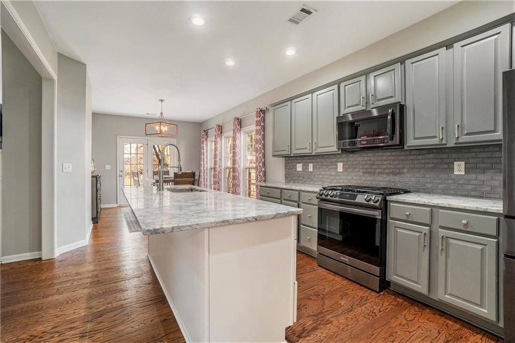 3414 Lantern View Lane