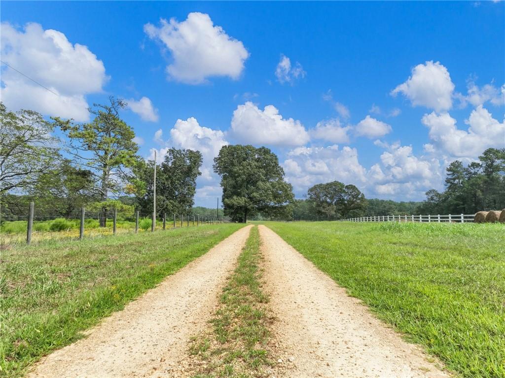 3841 Hwy 82