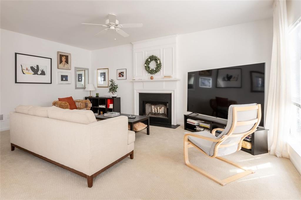 300 KINNER Circle