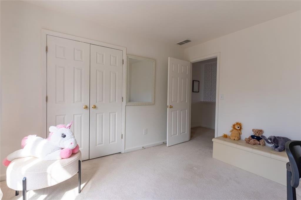 300 KINNER Circle