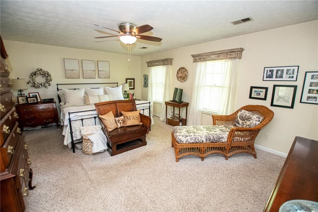 2316 Farm Bell Lane