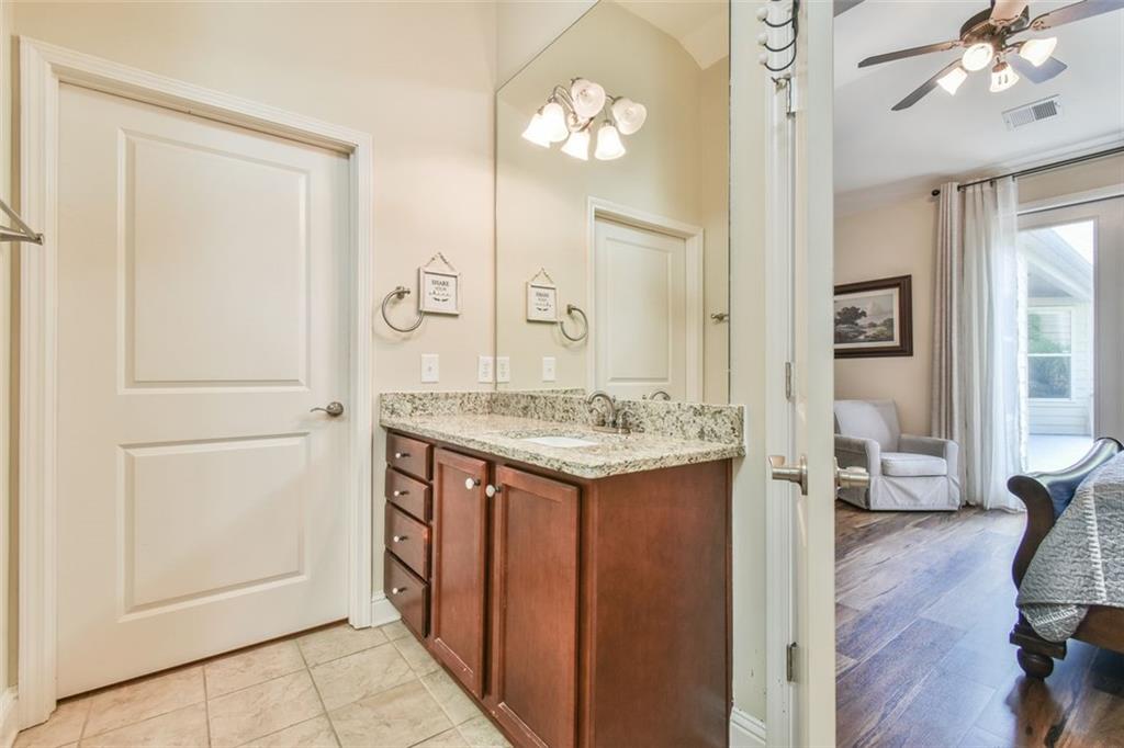 1393 SANDTOWN Green SW