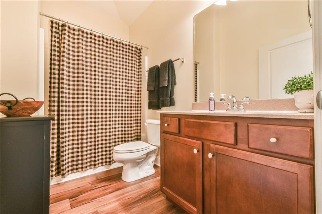 1393 SANDTOWN Green SW