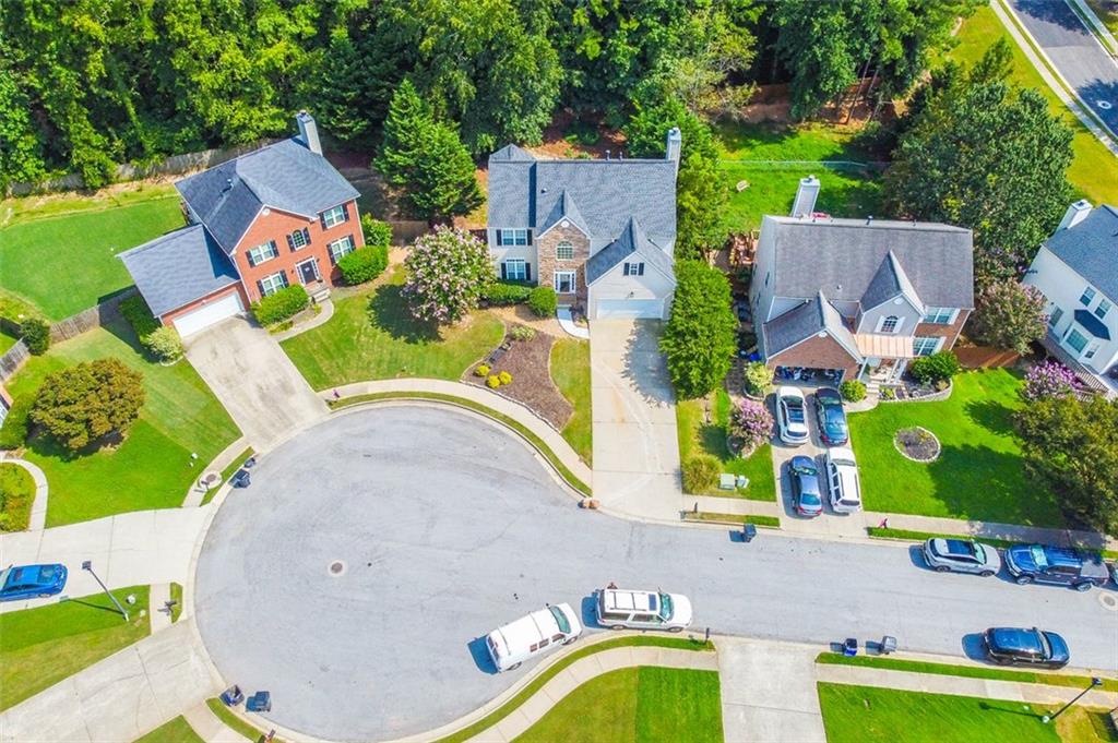 823 GLEN ABBEY Court