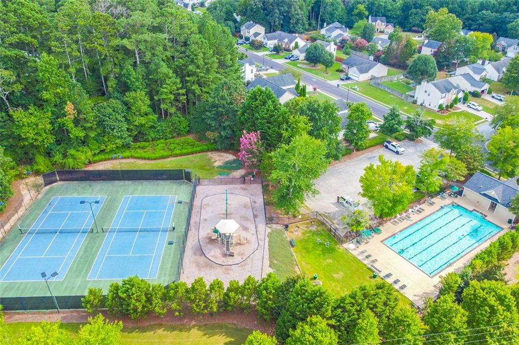 823 GLEN ABBEY Court