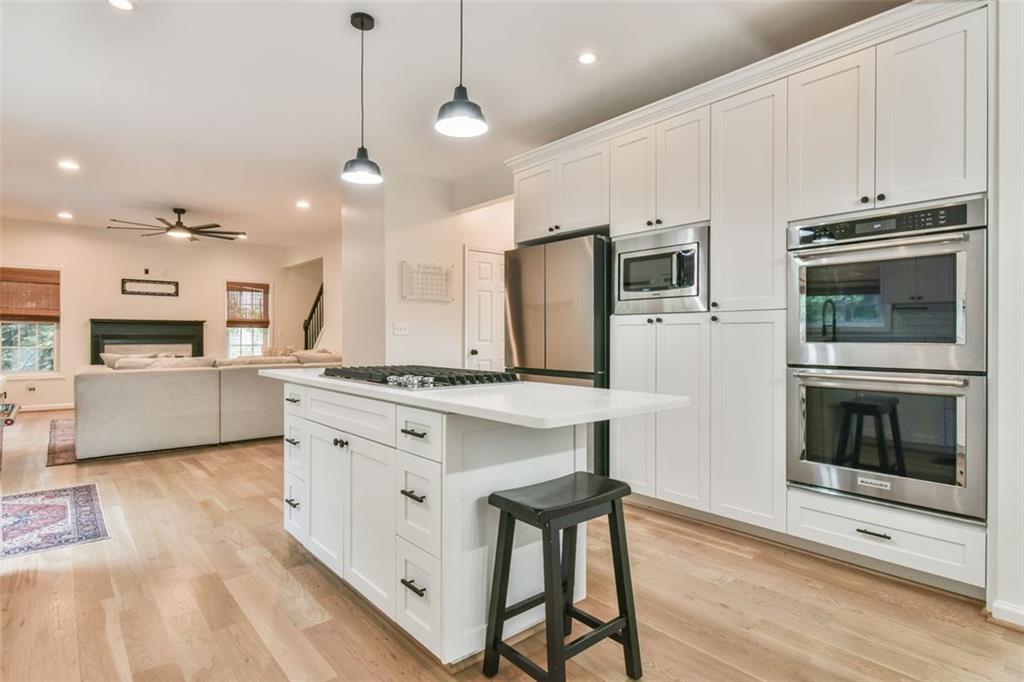 823 GLEN ABBEY Court