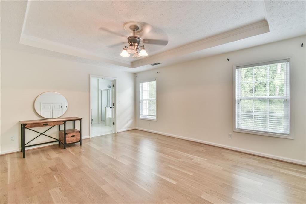823 GLEN ABBEY Court