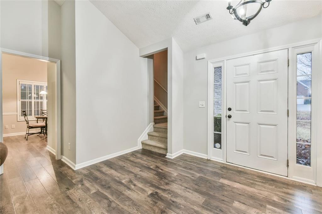 394 Grand Ashbury Lane