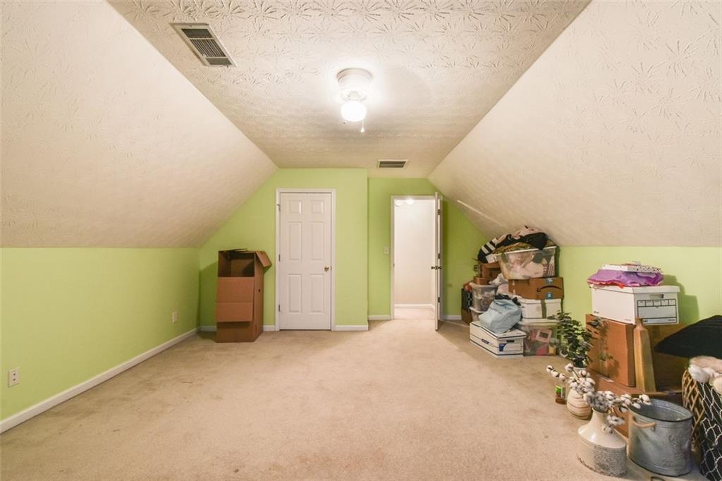 394 Grand Ashbury Lane