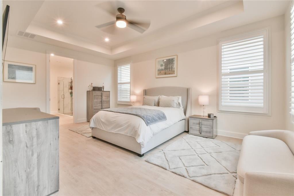 284 Pecks Court