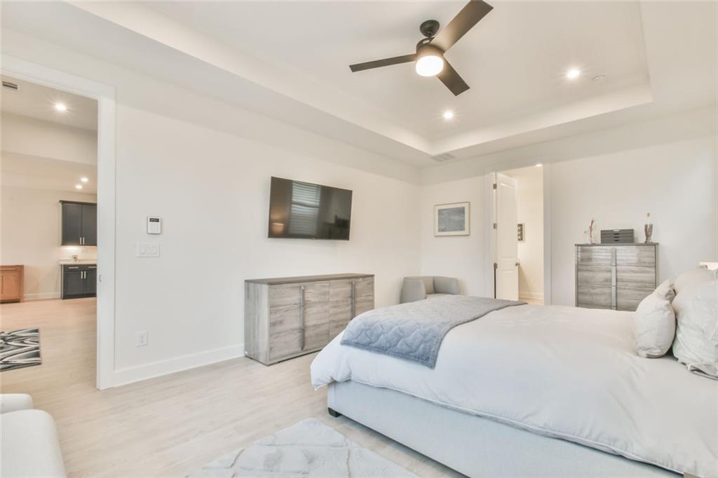 284 Pecks Court