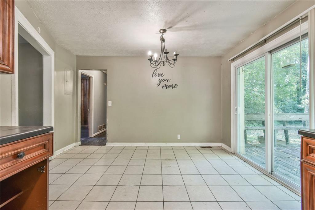 625 Long Circle NW
