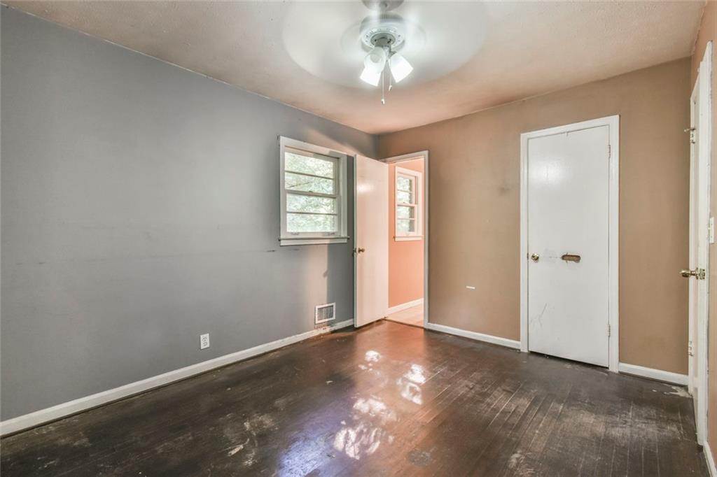 625 Long Circle NW