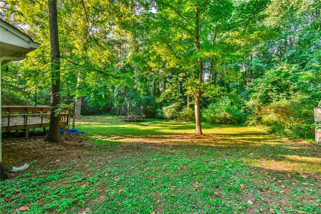 625 Long Circle NW
