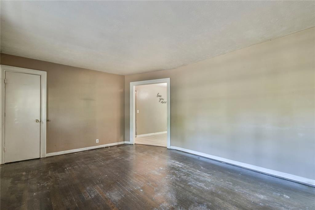 625 Long Circle NW