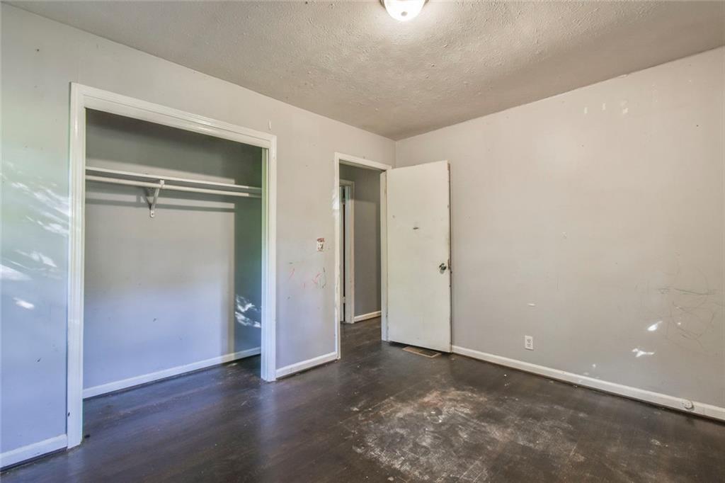 625 Long Circle NW