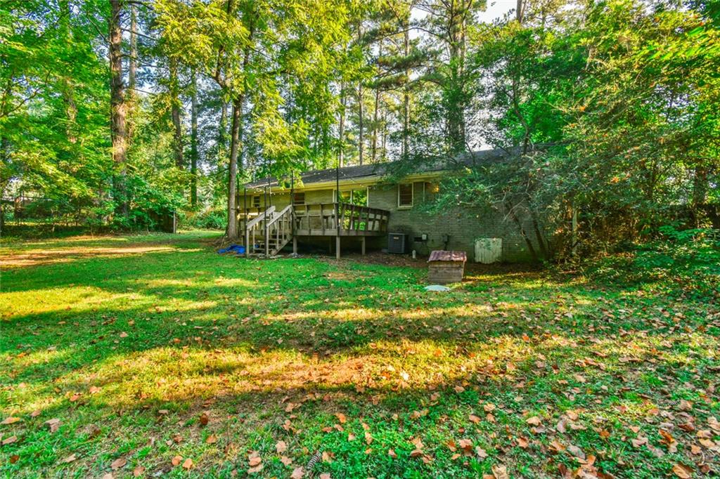 625 Long Circle NW