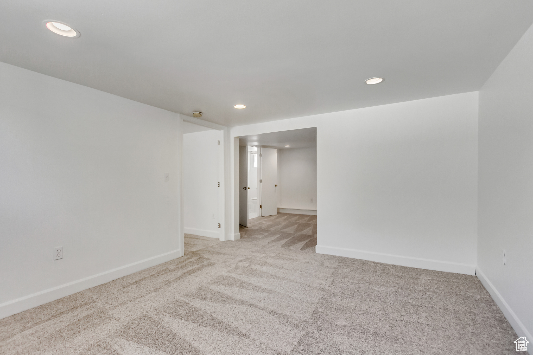 1159 E HERBERT AVE