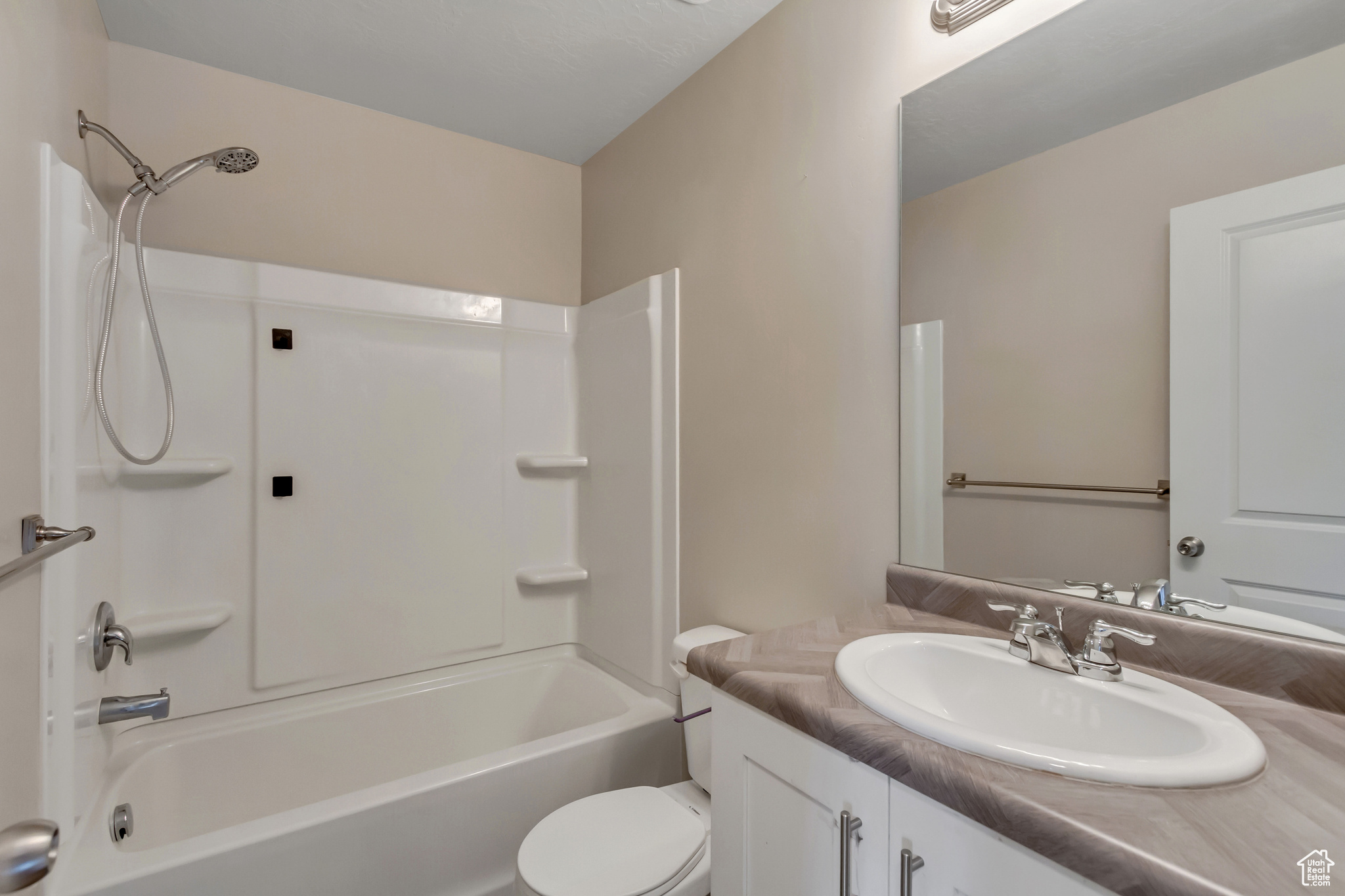 5374 W ROYAL ARCHES PL