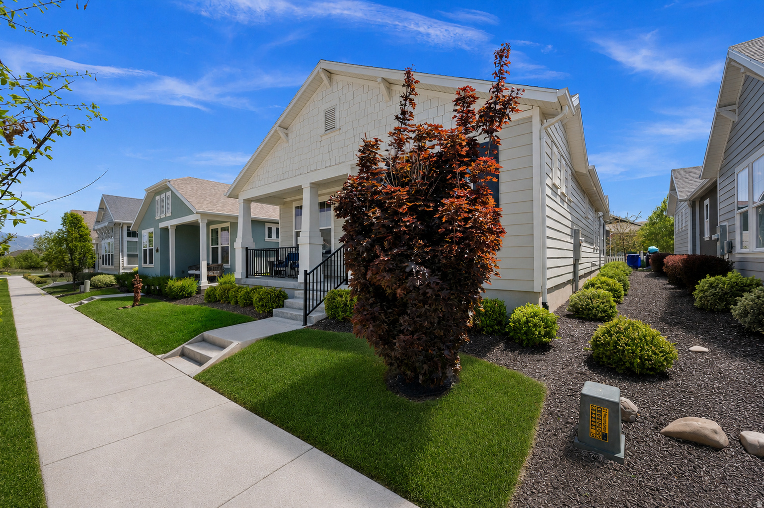 6031 W MOUNT AIRY DR