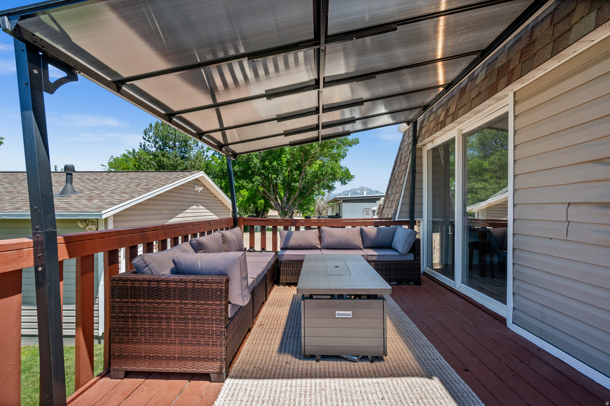 3786 W FAIRMOUNT CIR