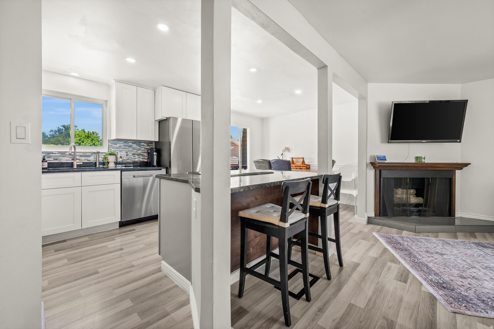 3786 W FAIRMOUNT CIR
