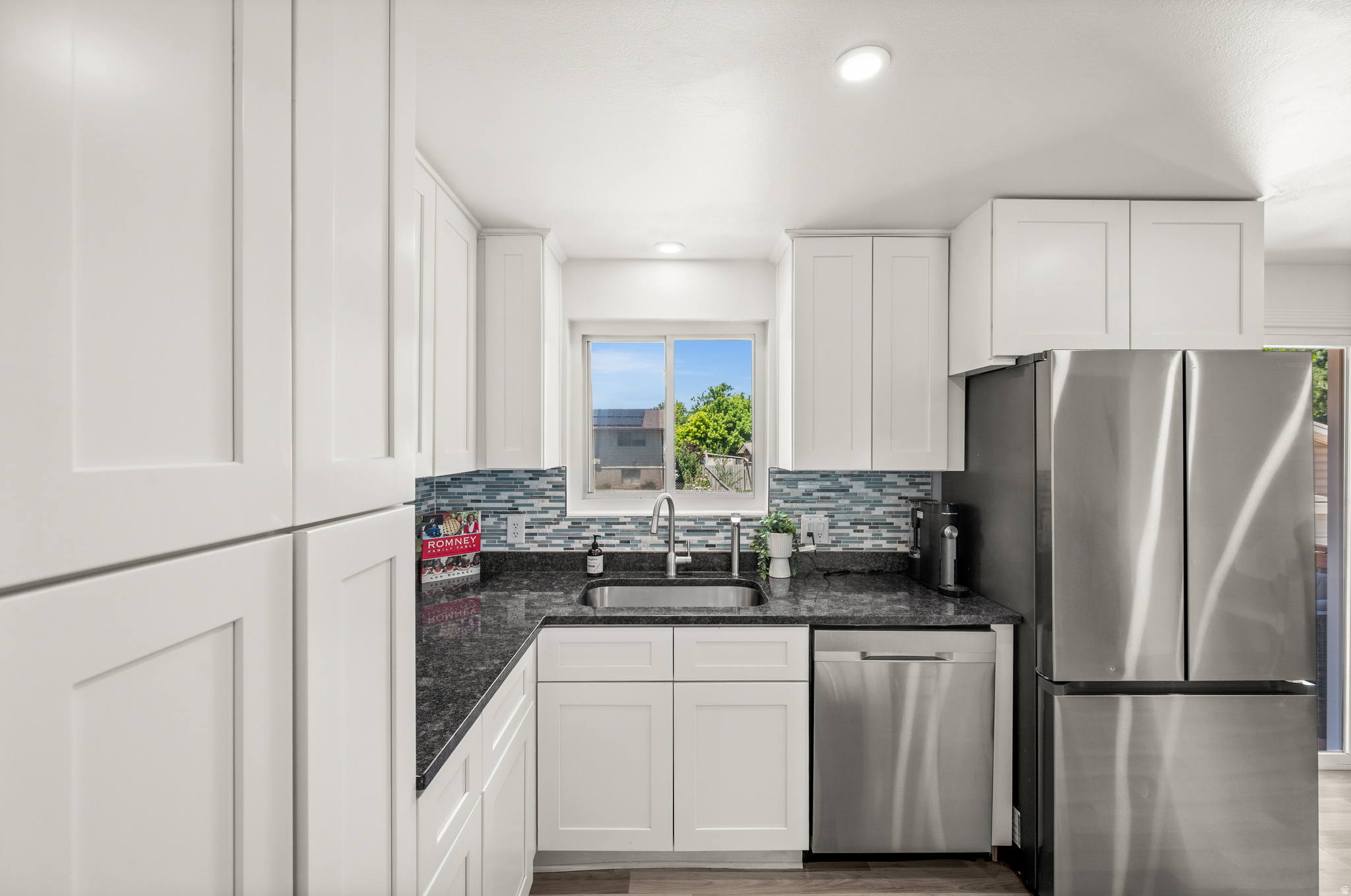 3786 W FAIRMOUNT CIR