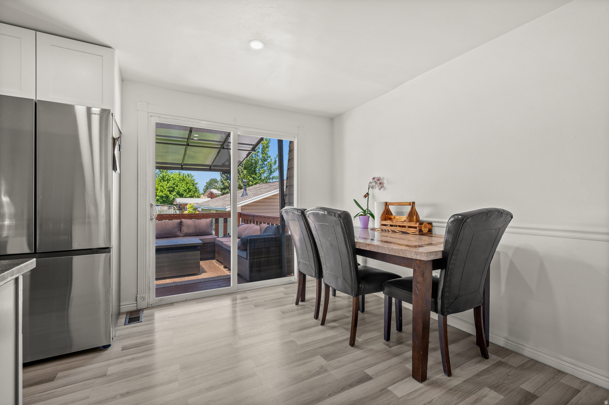 3786 W FAIRMOUNT CIR