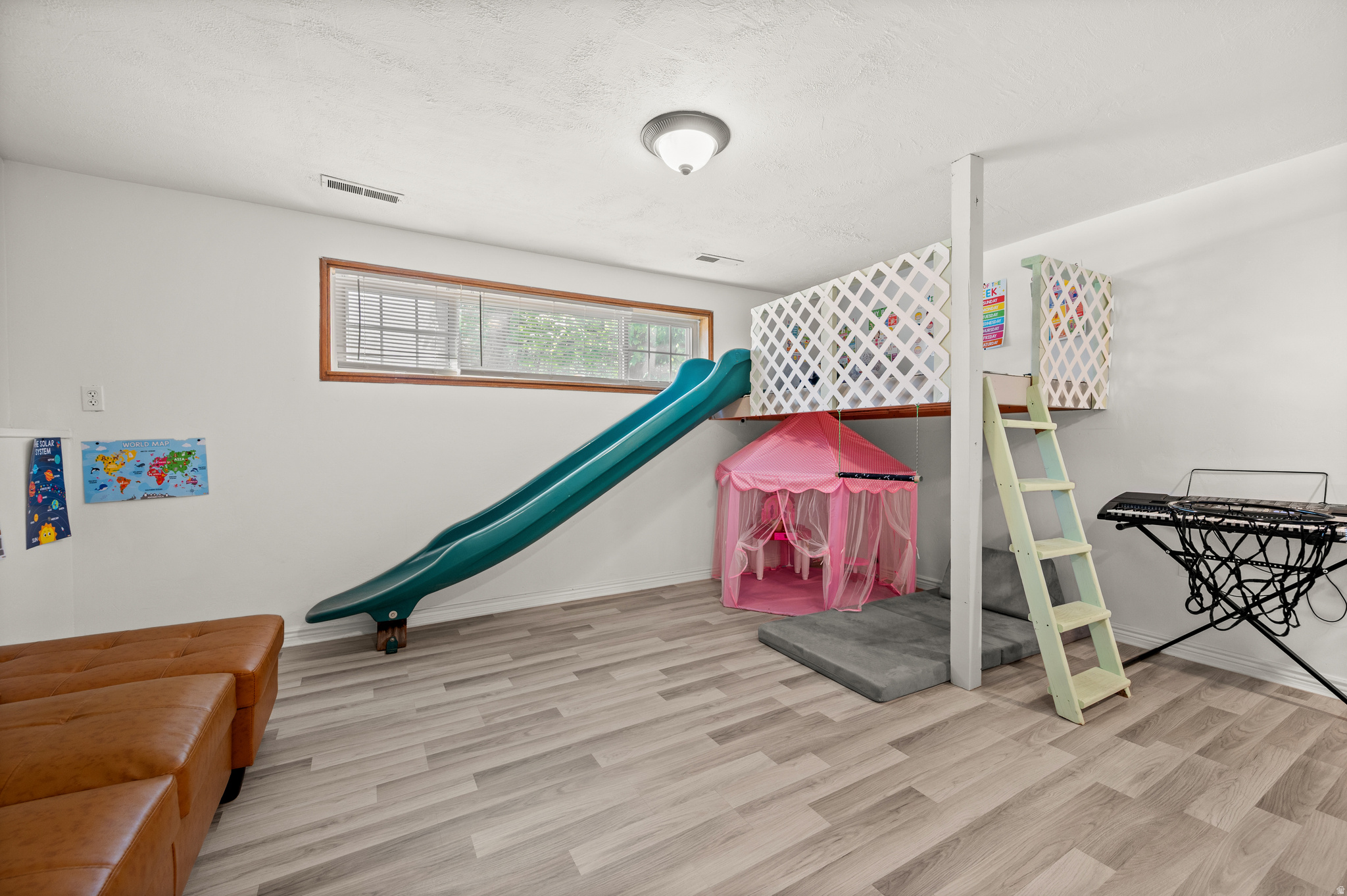 3786 W FAIRMOUNT CIR
