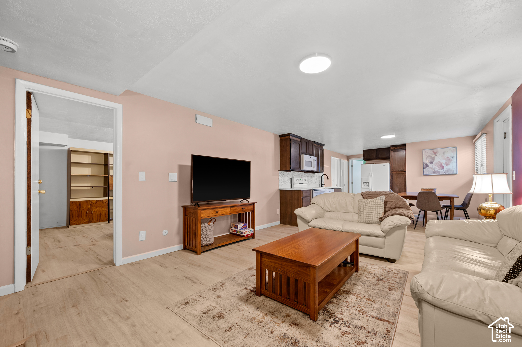 1398 W HAWKSBILL DR