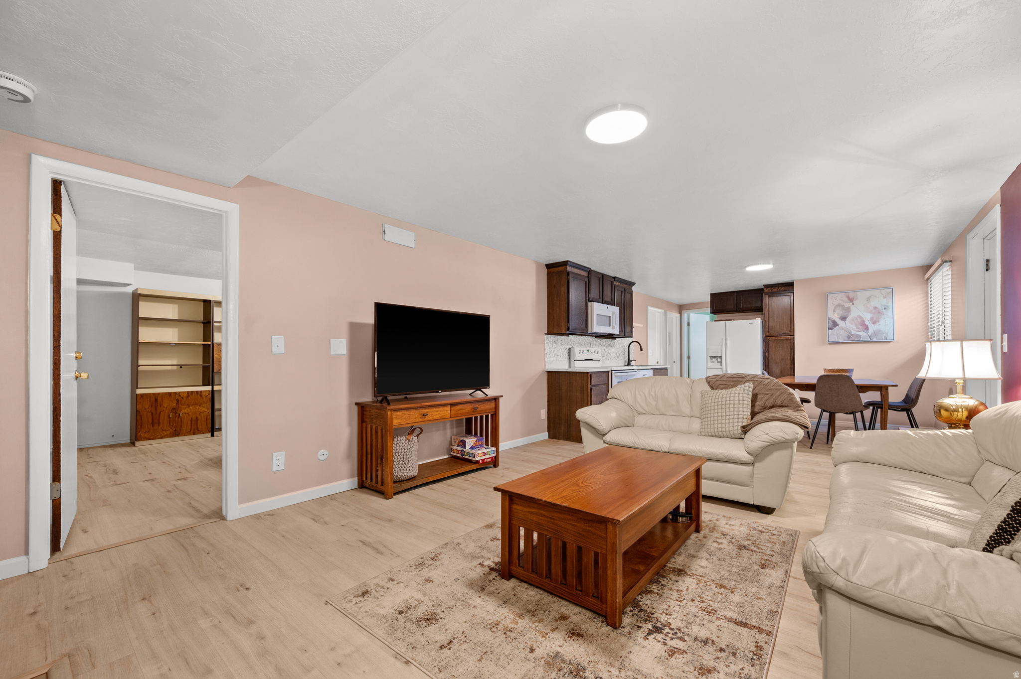 1398 W HAWKSBILL DR