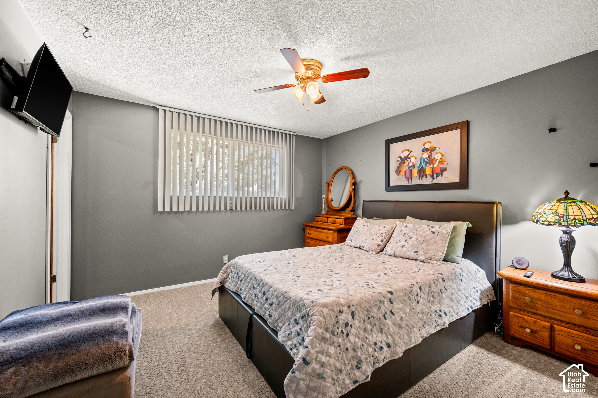 1398 W HAWKSBILL DR
