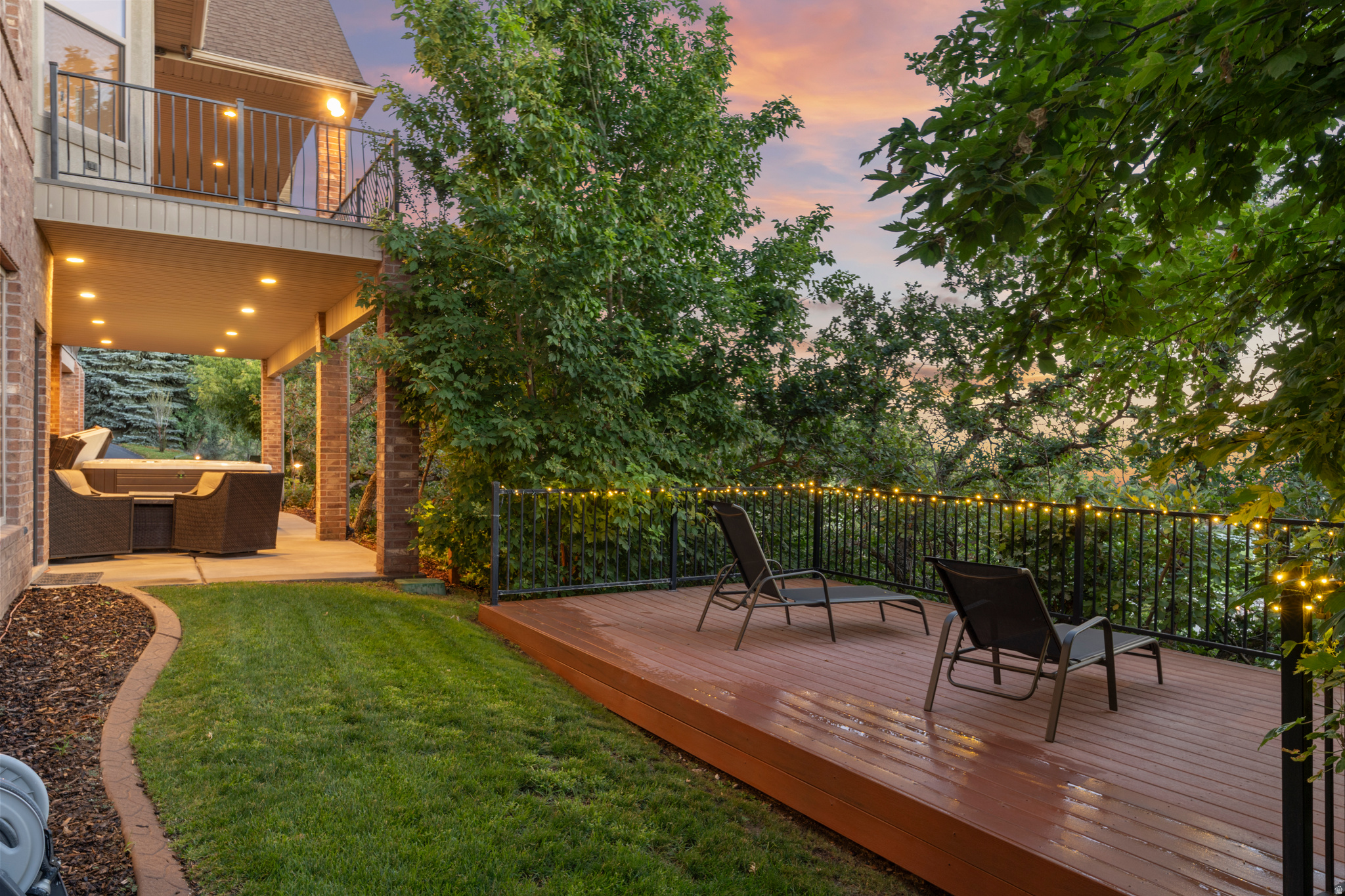 3203 E FERNWOOD DR