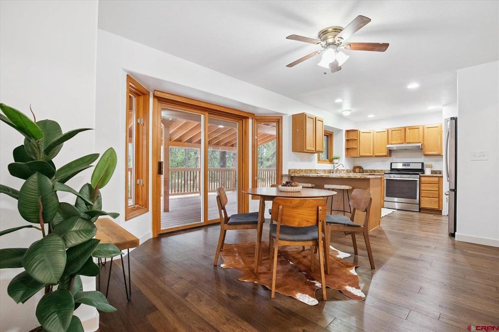 270 N Lakeside Drive