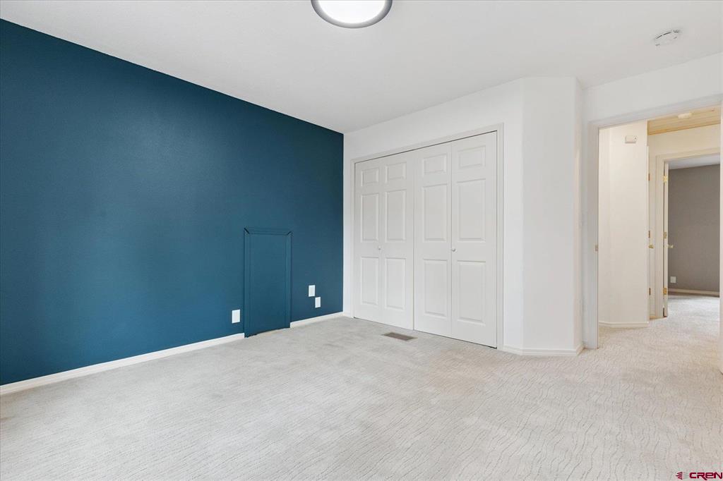 270 N Lakeside Drive