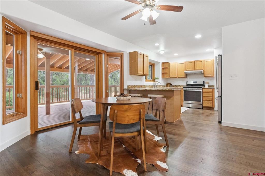 270 N Lakeside Drive