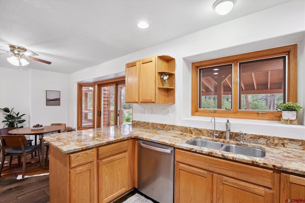 270 N Lakeside Drive