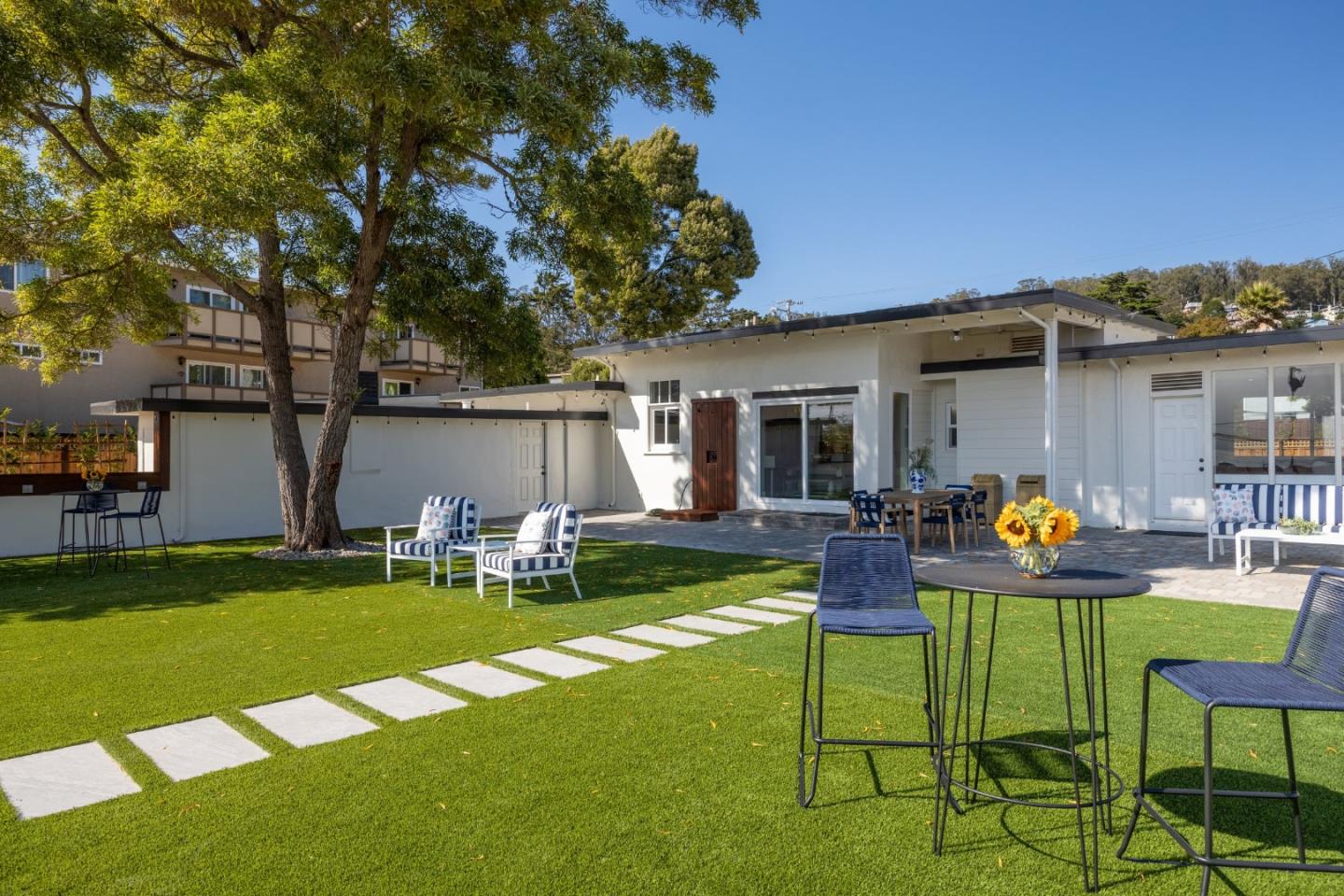 570 Avenue Alhambra