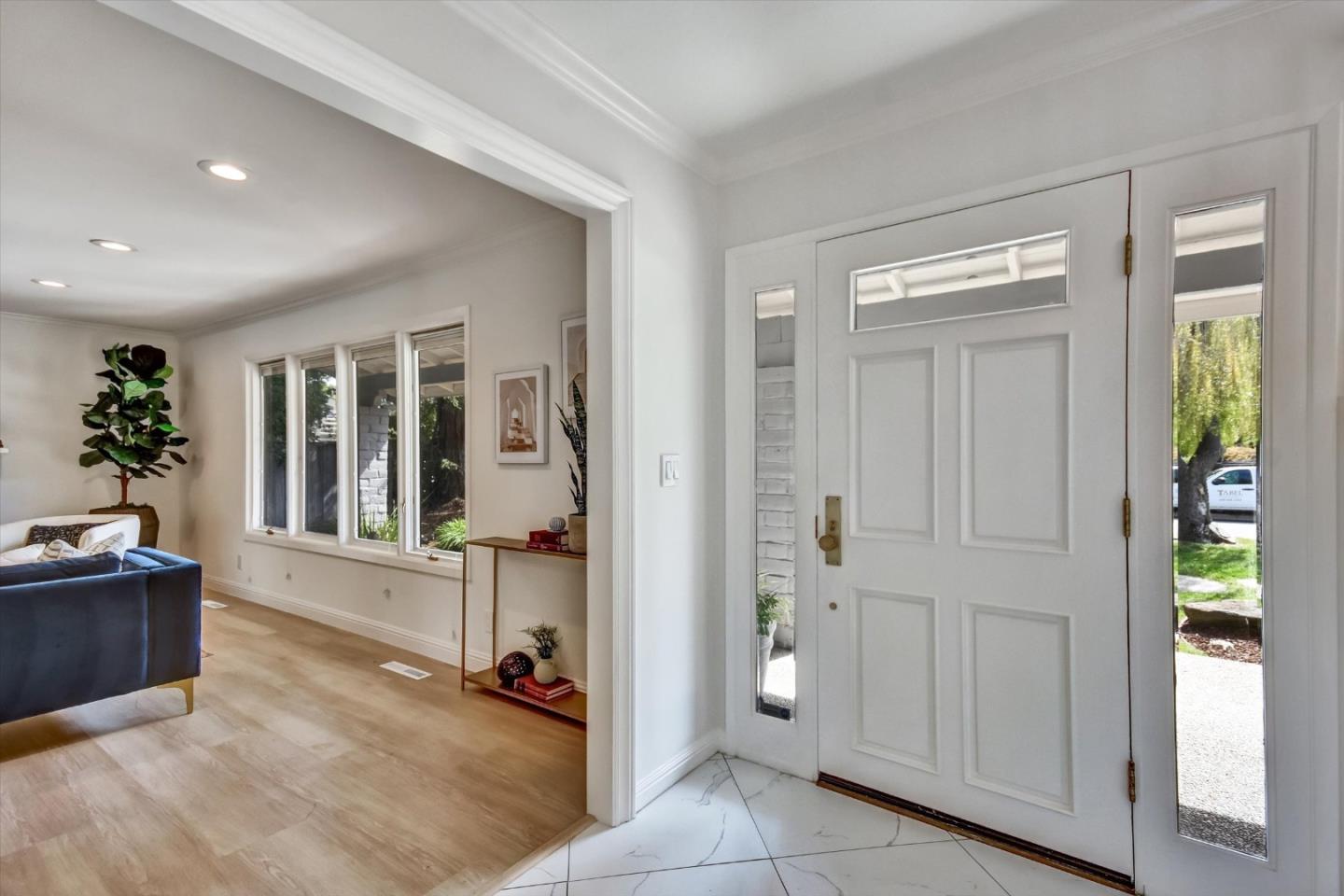 1017 Dartmouth Lane