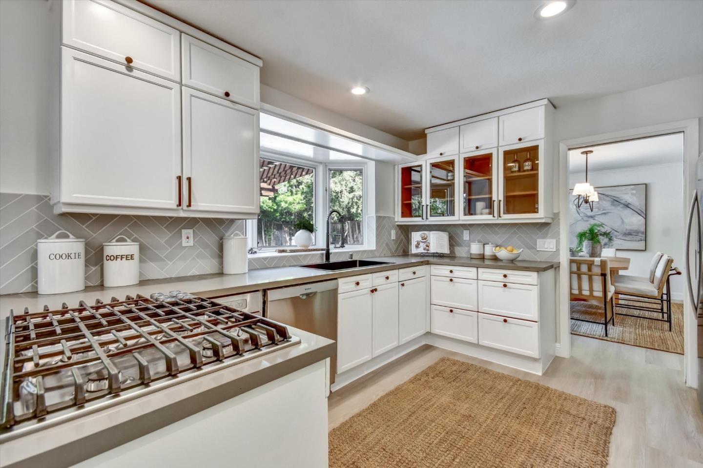 1017 Dartmouth Lane