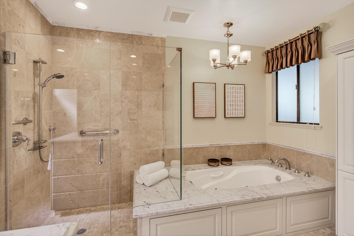 10 Mansion Court 713