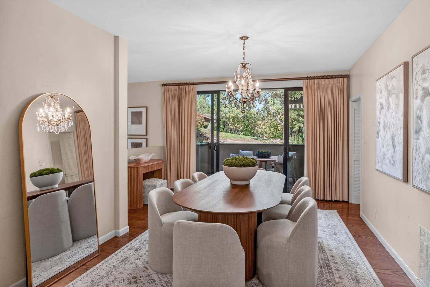 10 Mansion Court 713