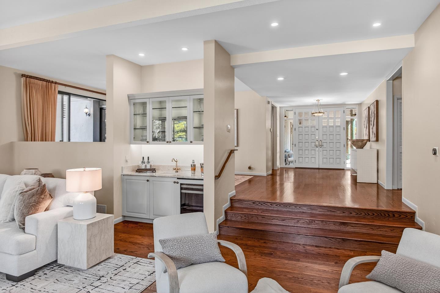 10 Mansion Court 713