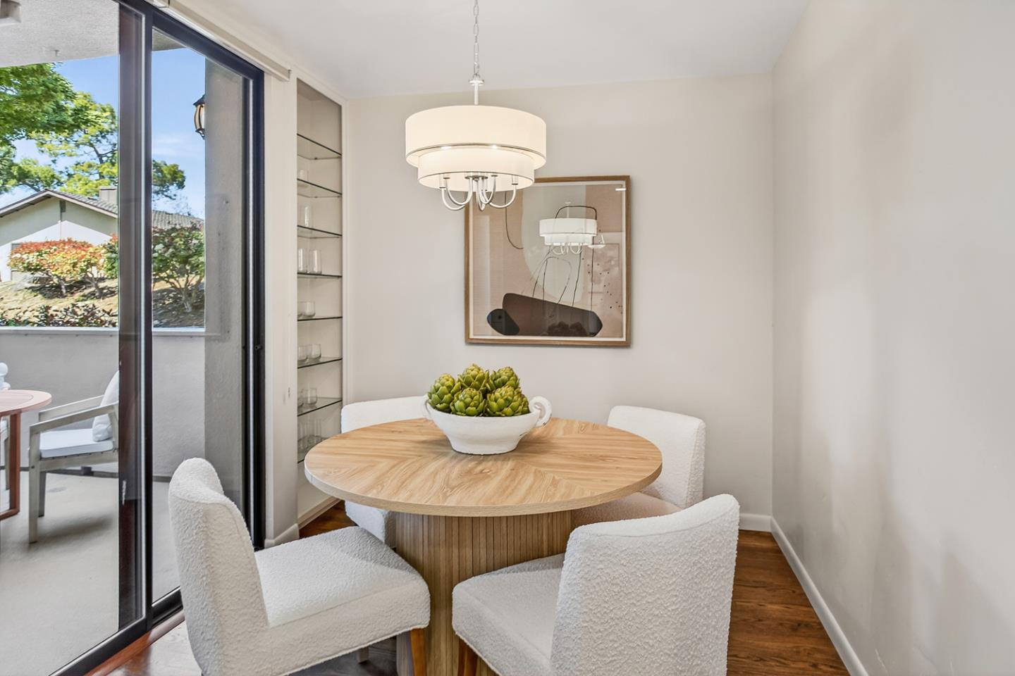 10 Mansion Court 713