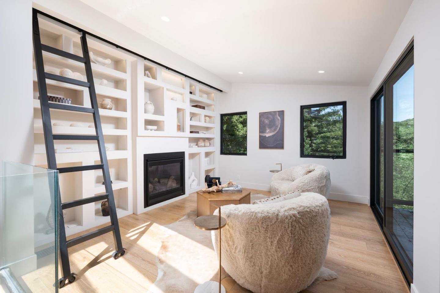 124 Foxwood Road