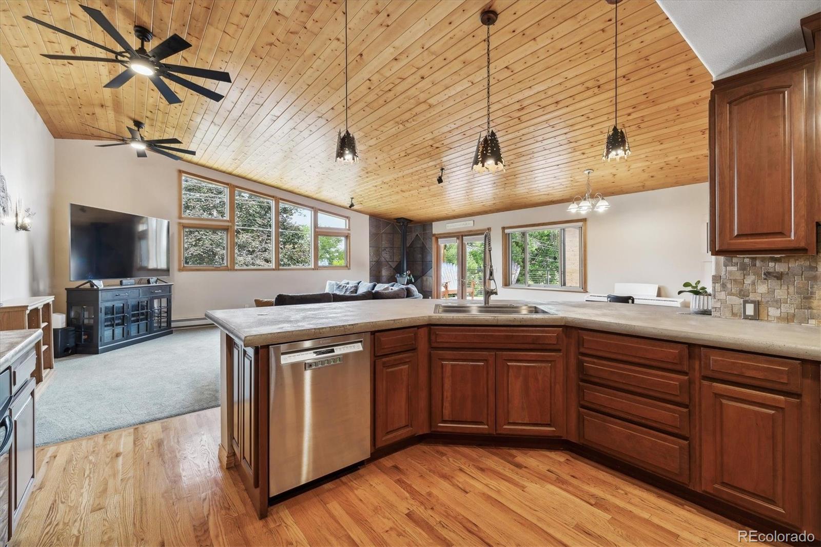 12293 W Tennessee Place