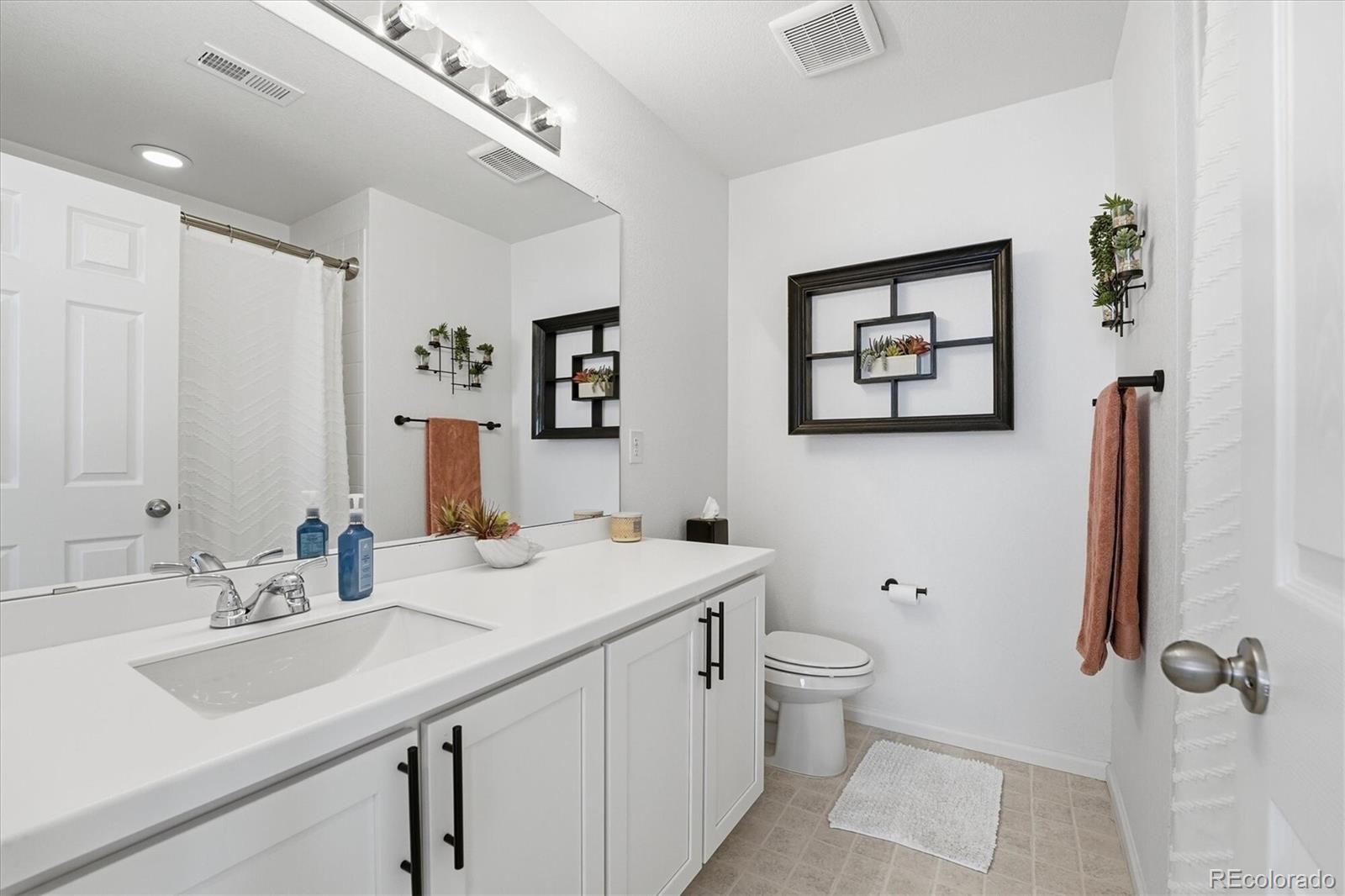 2595 Gray Wolf Place