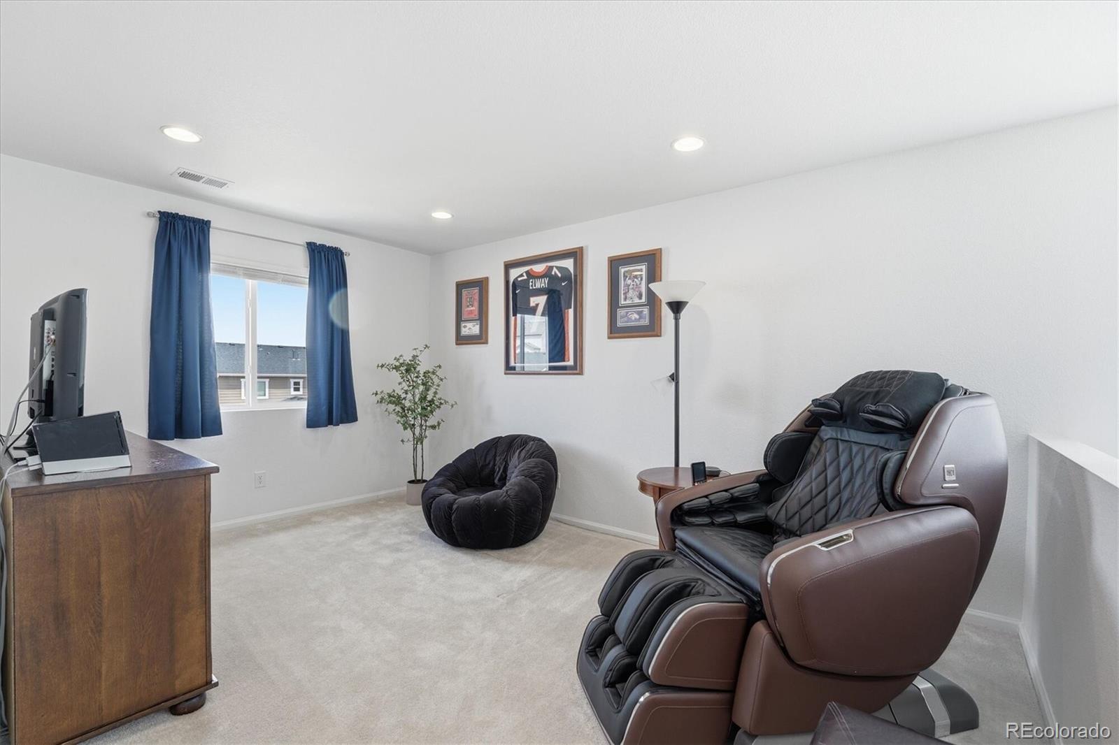2595 Gray Wolf Place