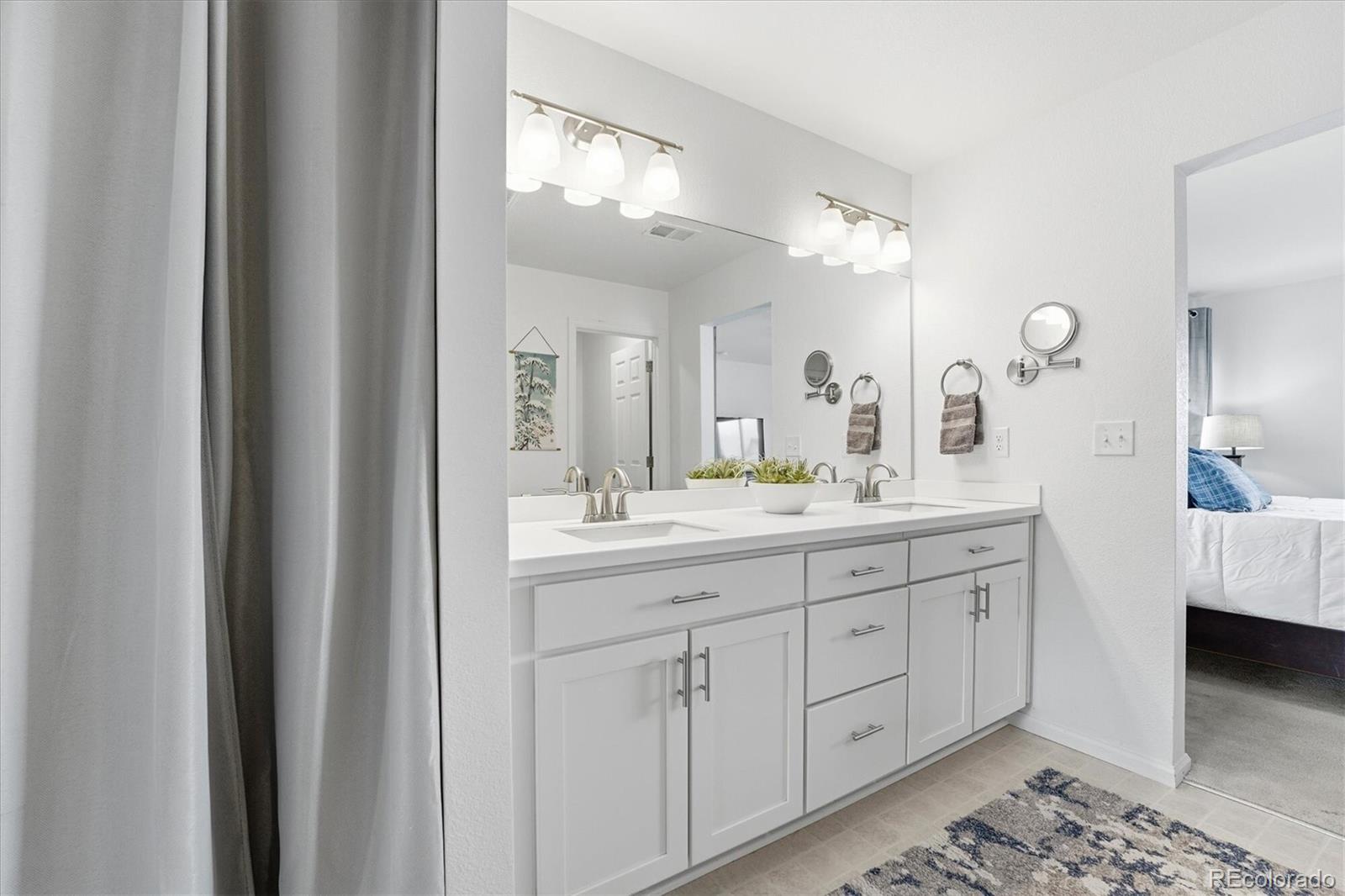 2595 Gray Wolf Place