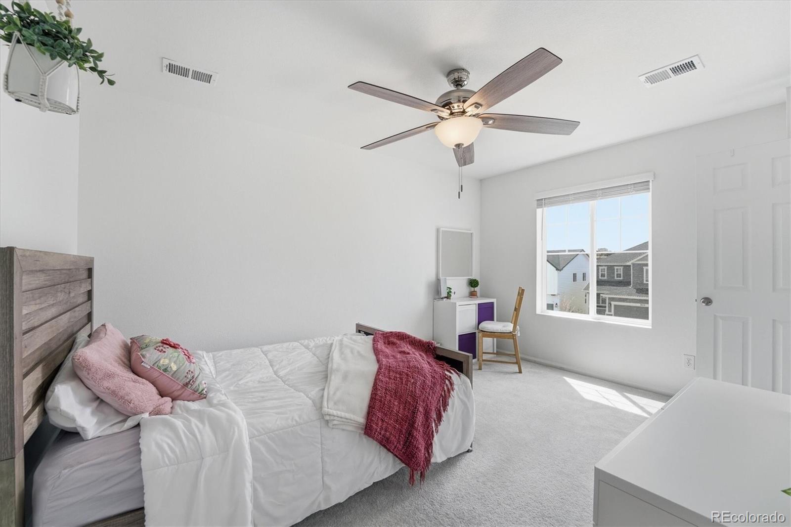 2595 Gray Wolf Place